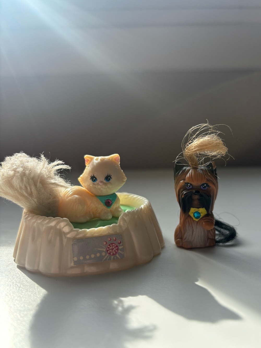 Kenner 1994 vintage littlest pet shop cat bundle with a bed